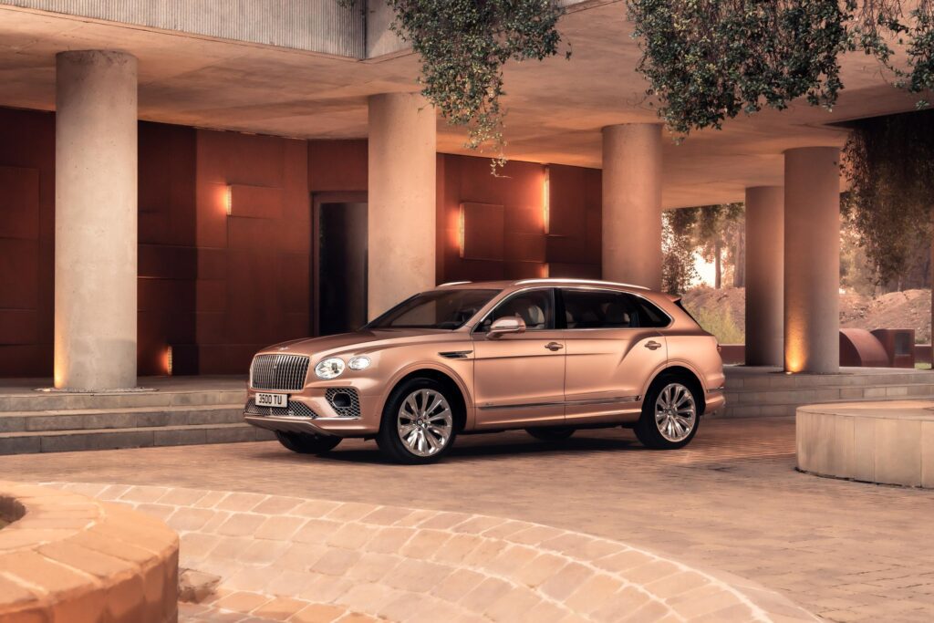 Bentayga EWB Azure