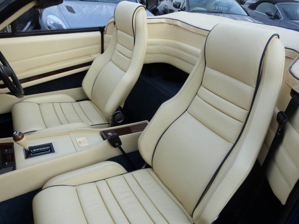 Aston Martin V8 Zagato Volante interior