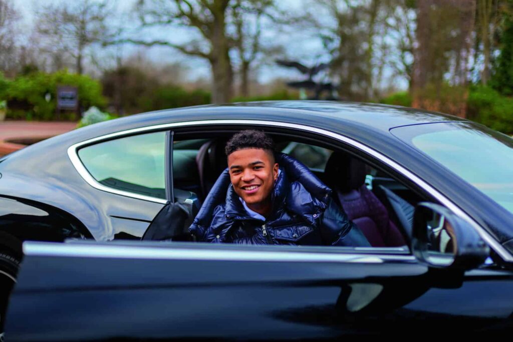 A Future Star in a Dream Car – Experiencing the Bentley Continental GT